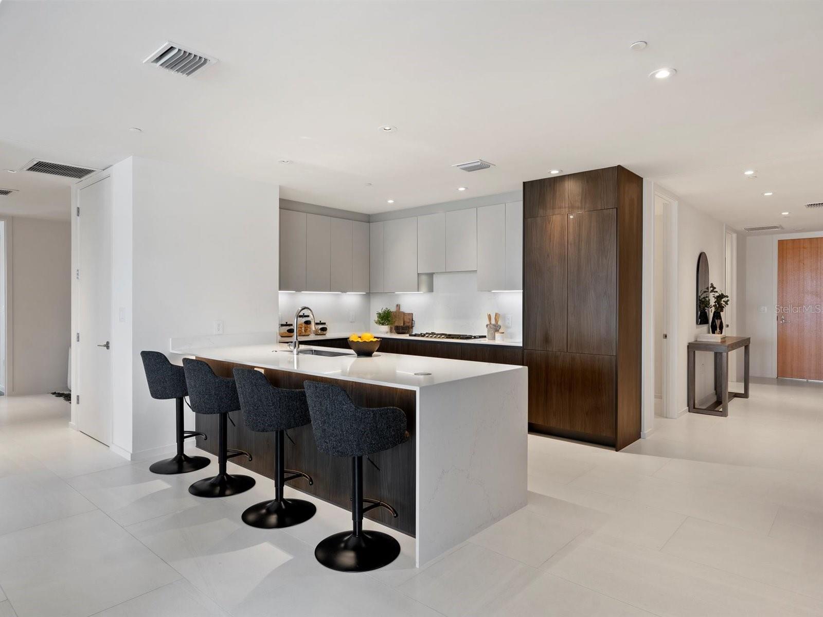 SERENA BY THE SEA CONDO - Residential