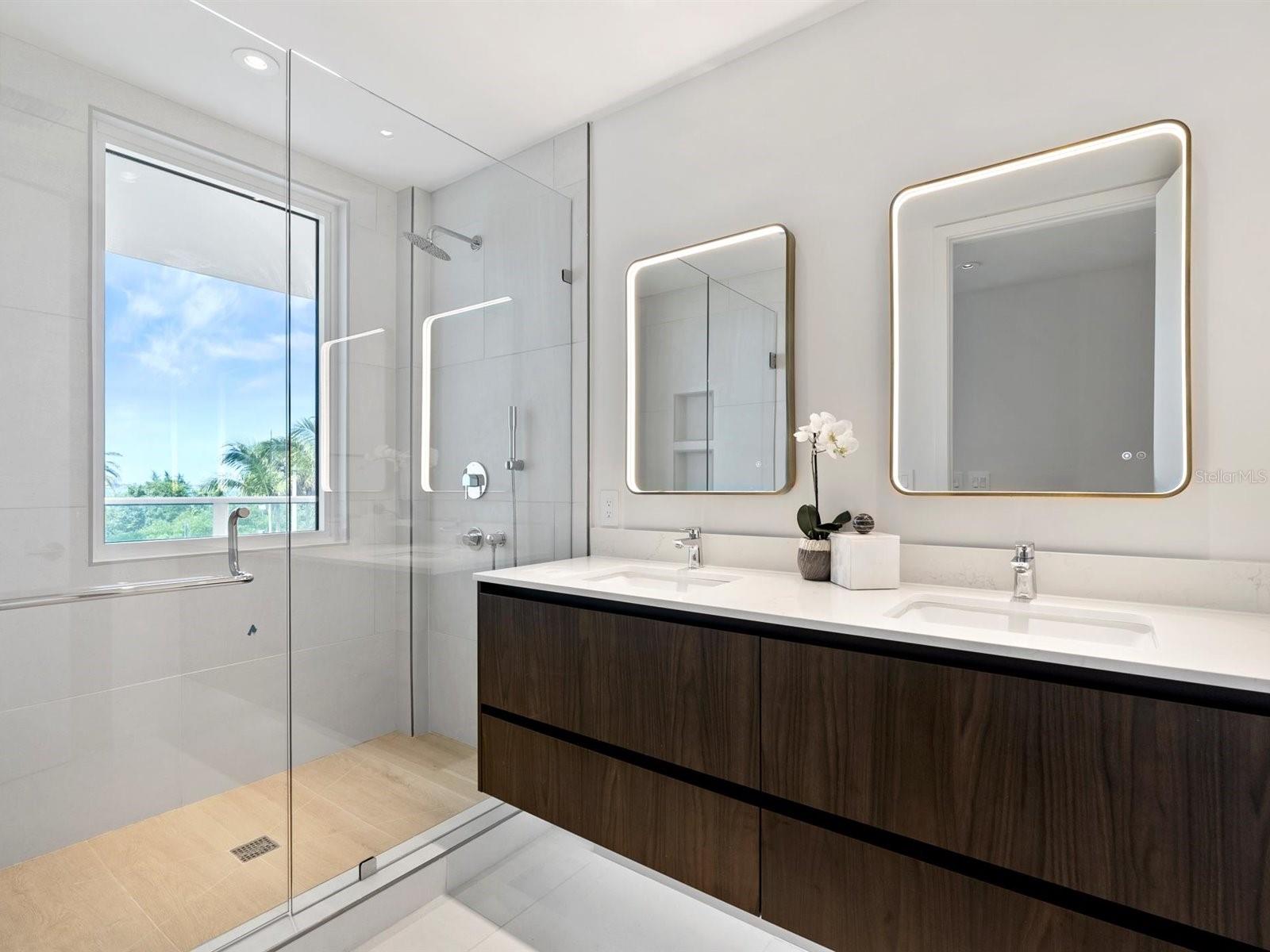 SERENA BY THE SEA CONDO - Residential