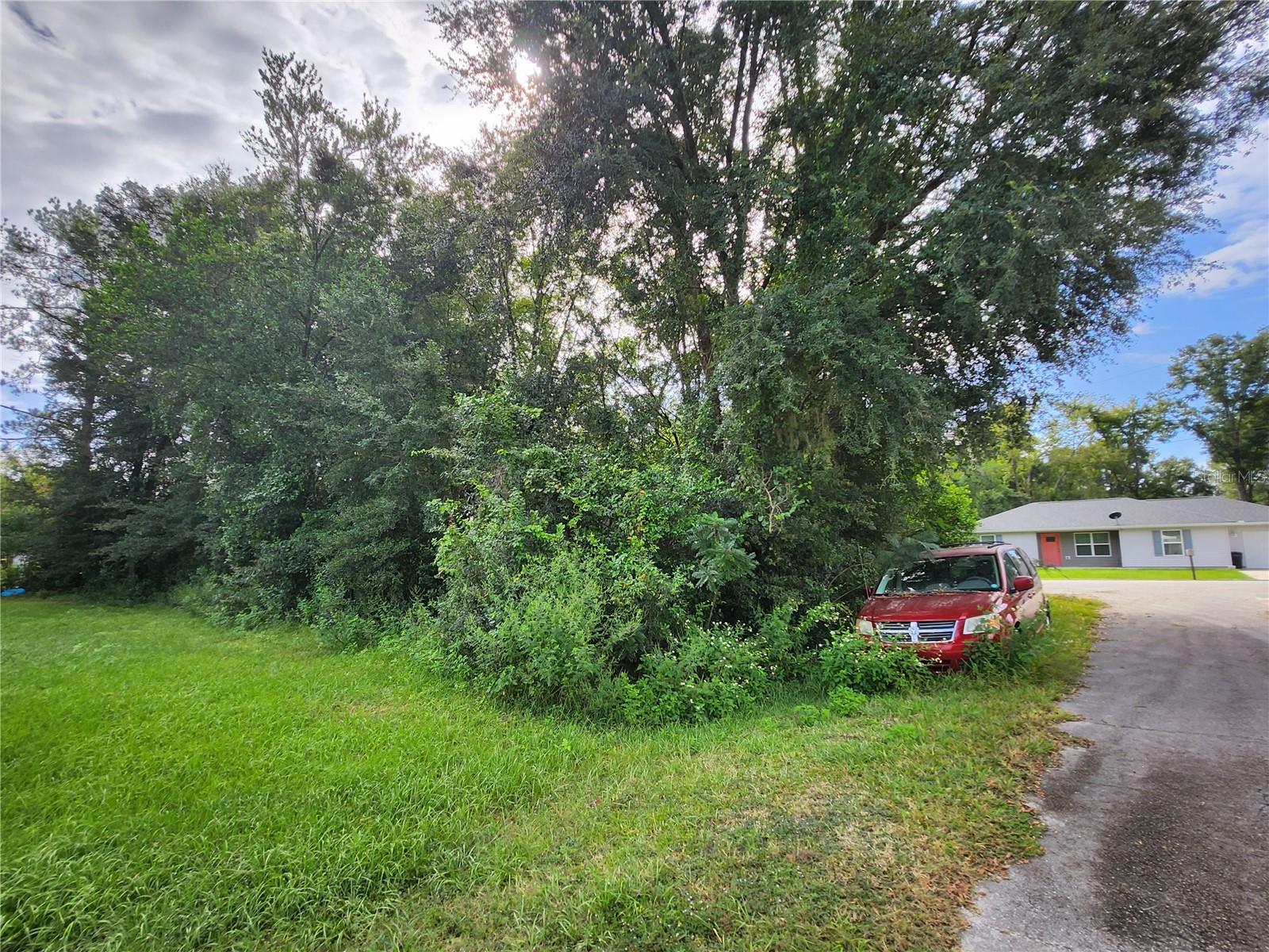 BELLEVIEW HEIGHTS ESTATE - Land