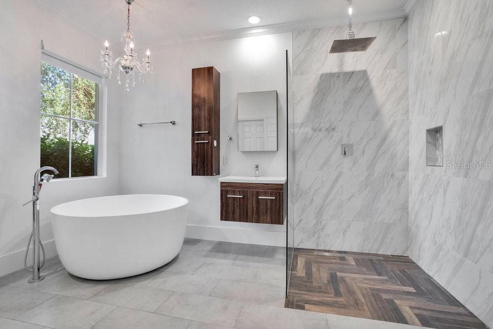 KEENES POINTE UNIT 1 - Residential Lease