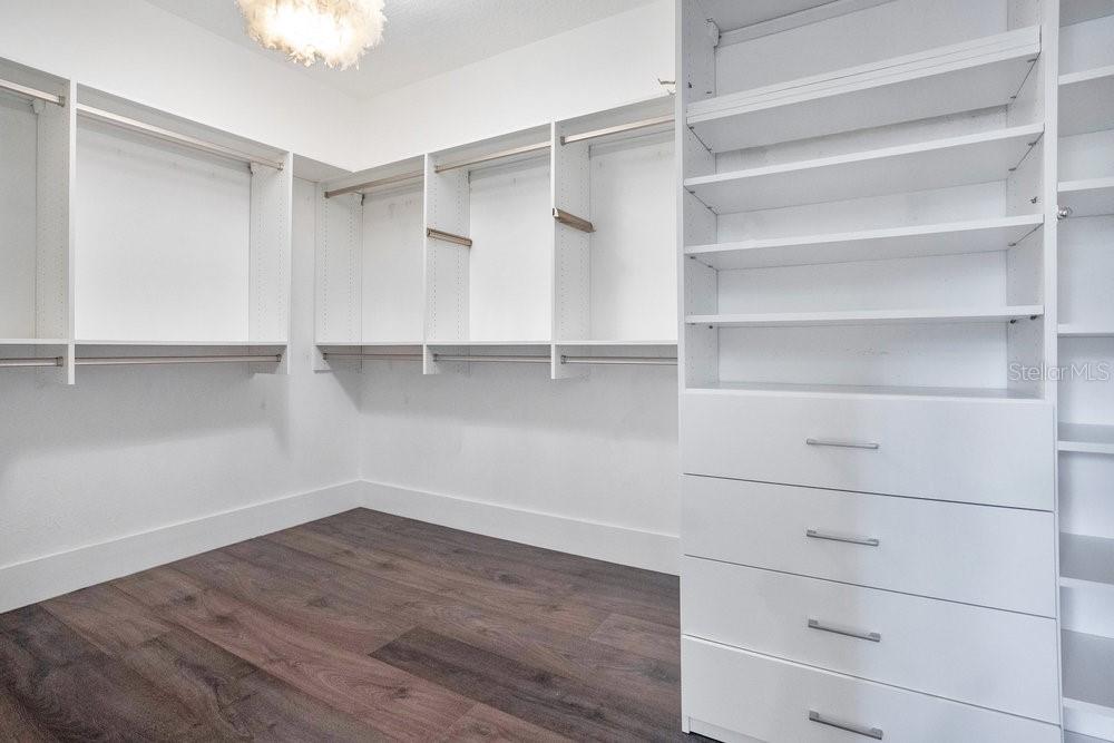 KEENES POINTE UNIT 1 - Residential Lease