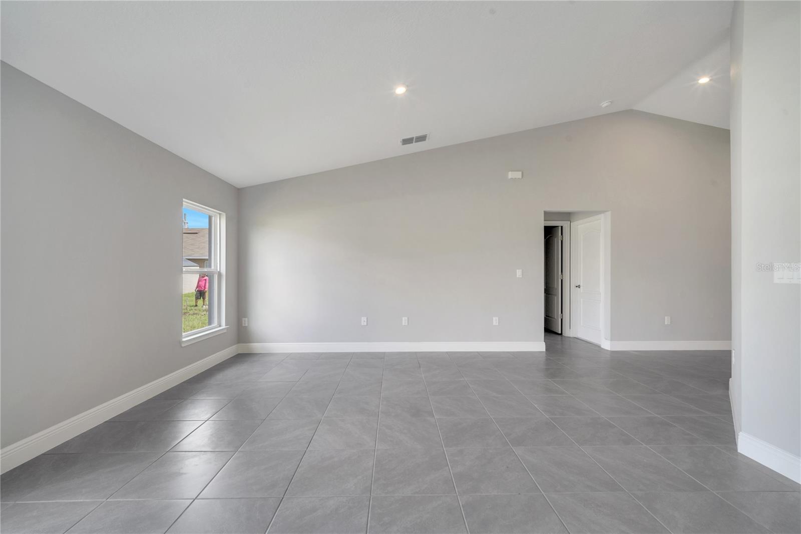 549 VICEROY COURT