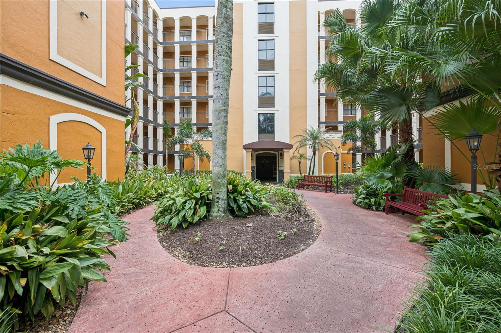 12538 FLORIDAYS RESORT DRIVE 109C