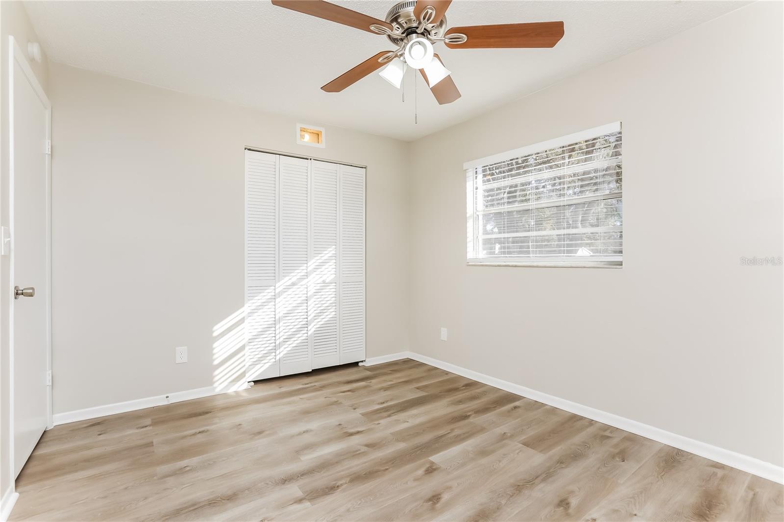 CRESTLAND EST - Residential Lease