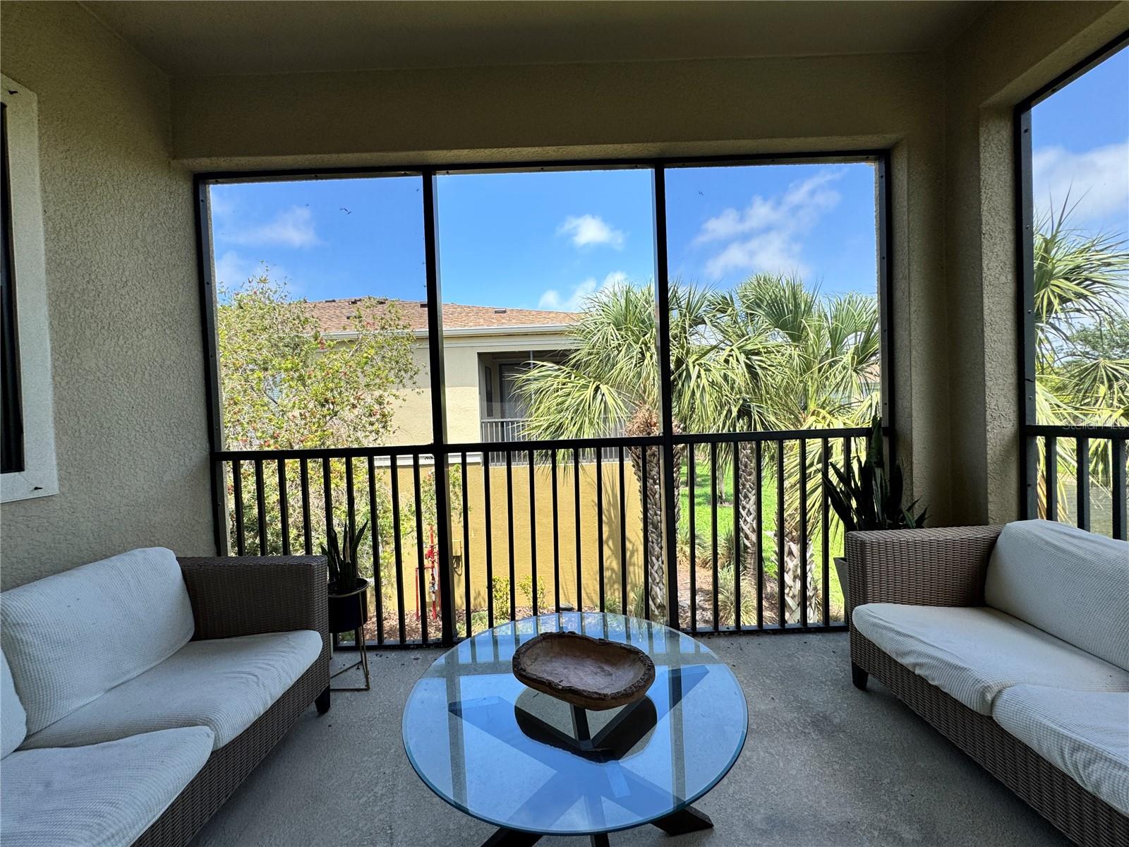 PALMA SOLA TRACE CONDO OR2185/736 - Residential Lease