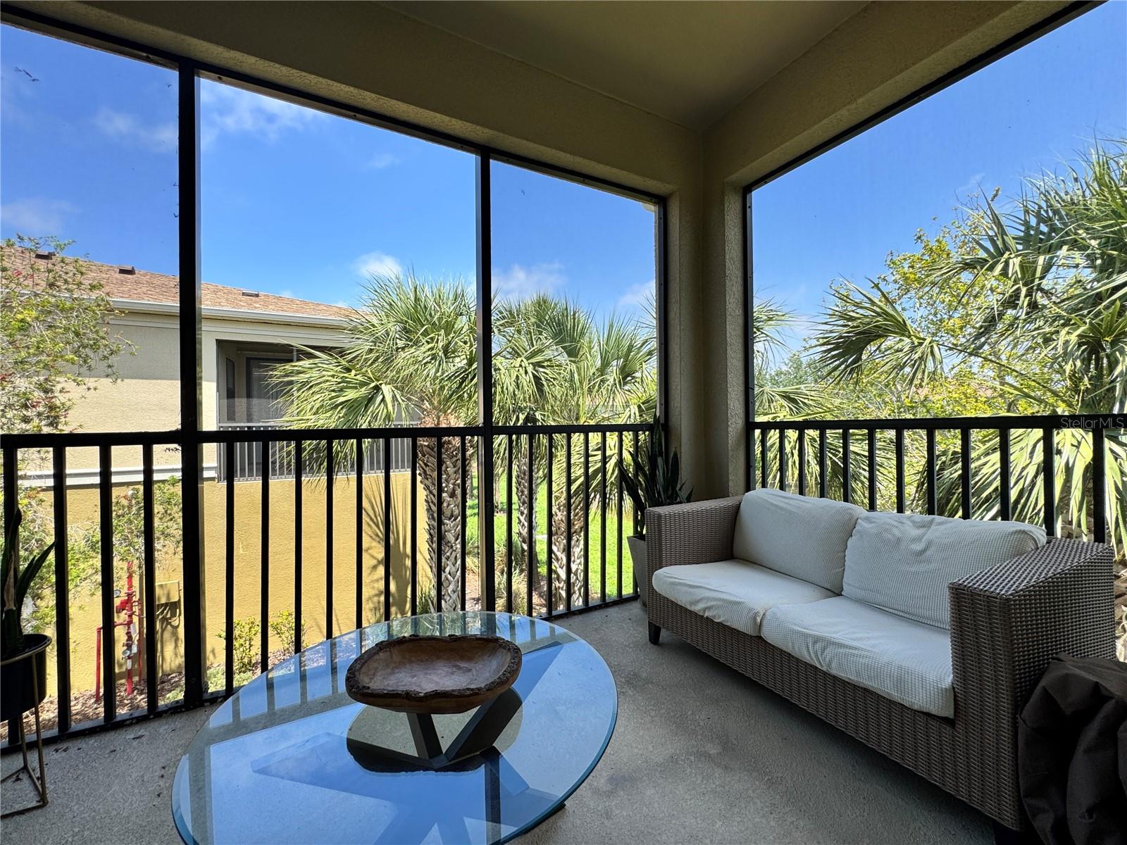 PALMA SOLA TRACE CONDO OR2185/736 - Residential Lease