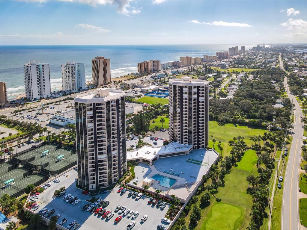 Photo of 1 Oceans West Boulevard #5A4, Daytona Beach, FL 32118 (MLS # V4945480)