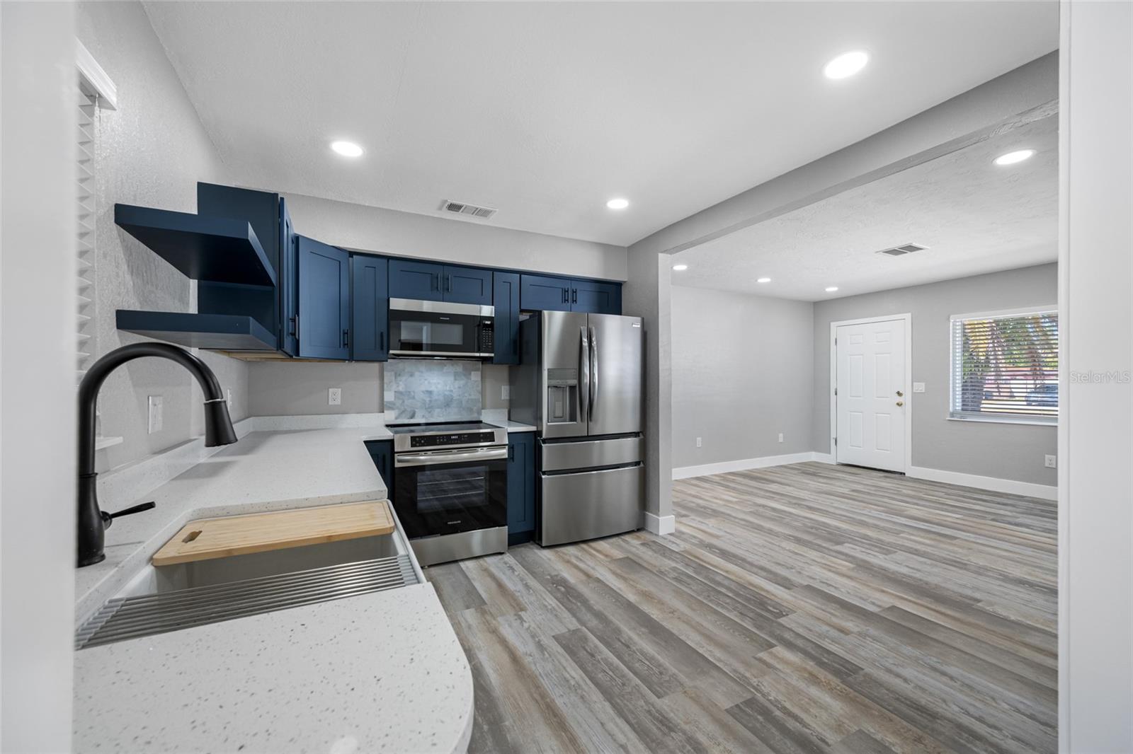 ST PETERSBURG BEACH REP - Residential