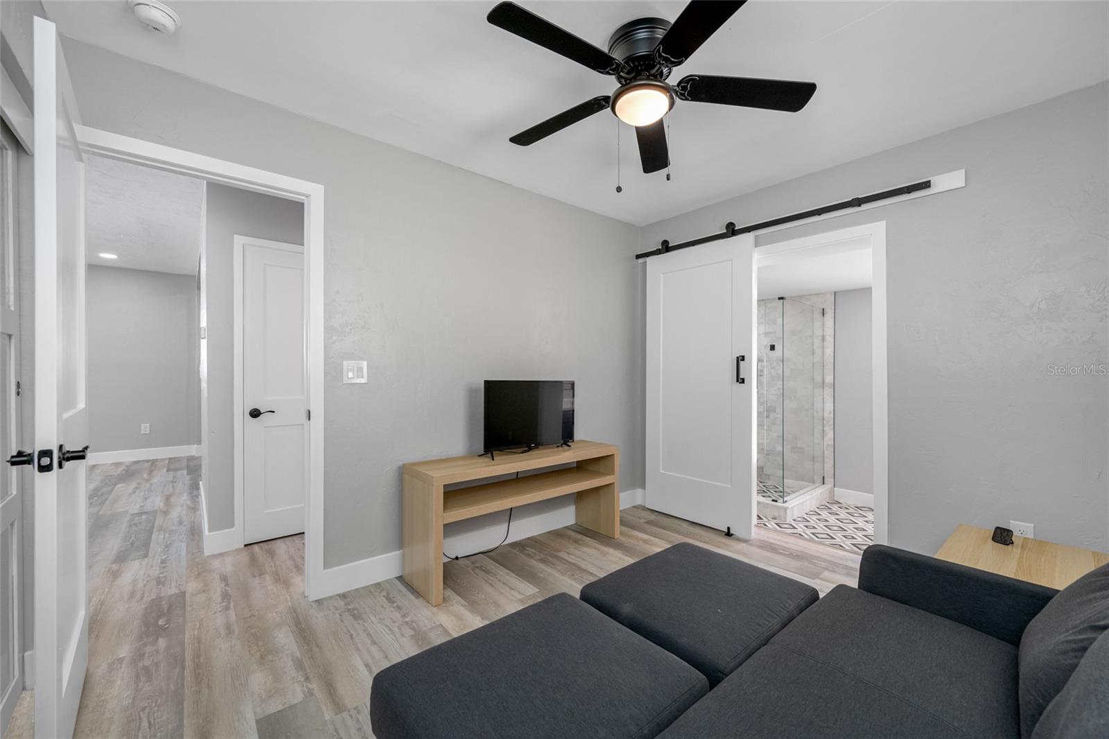 ST PETERSBURG BEACH REP - Residential