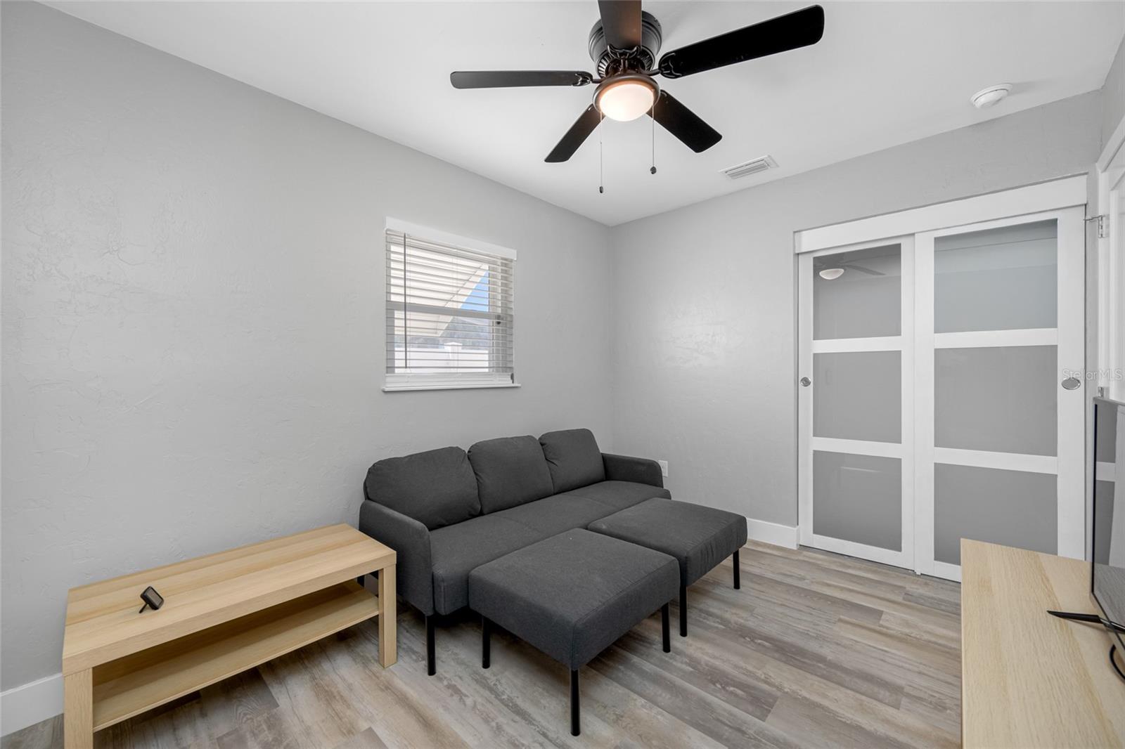 ST PETERSBURG BEACH REP - Residential