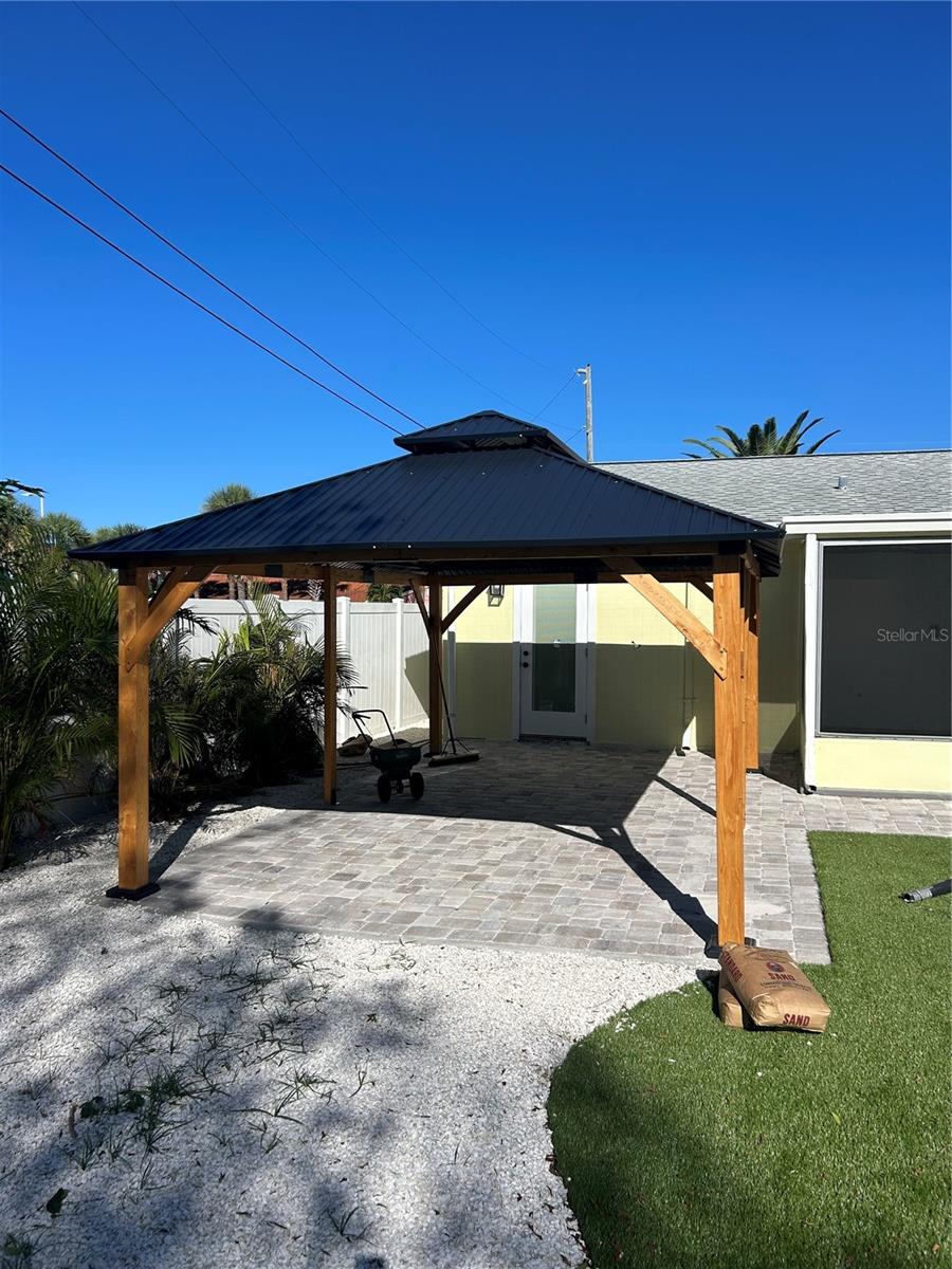 ST PETERSBURG BEACH REP - Residential