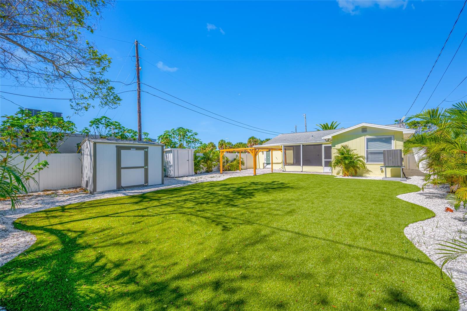 ST PETERSBURG BEACH REP - Residential