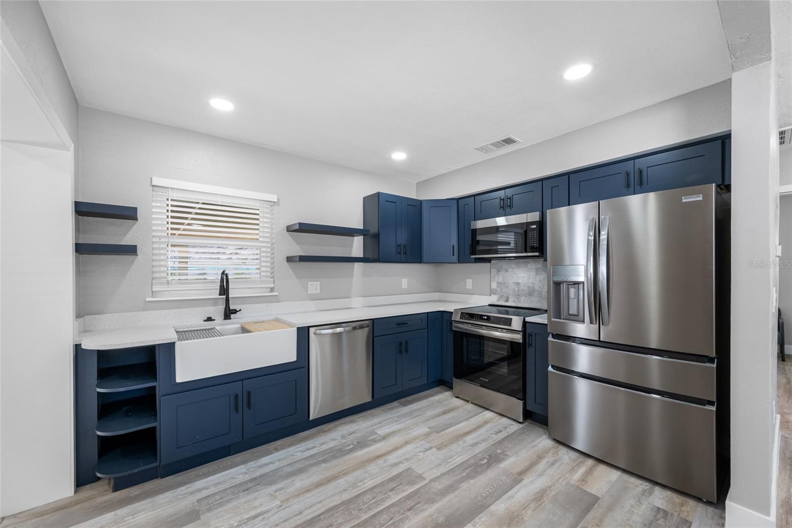 ST PETERSBURG BEACH REP - Residential