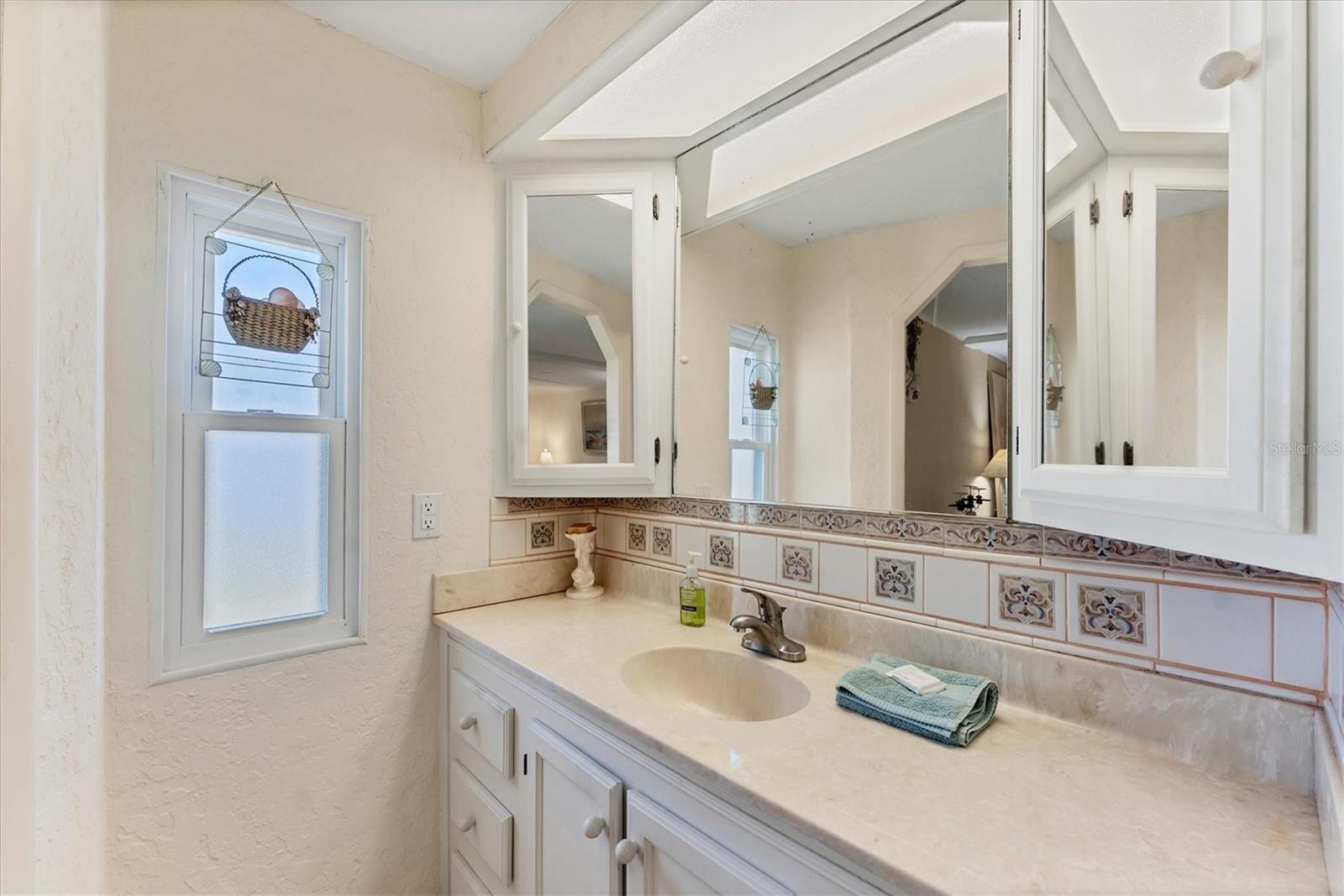 TANGERINE WOODS - Residential