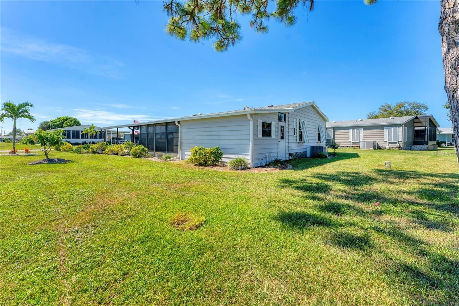 TANGERINE WOODS - Residential