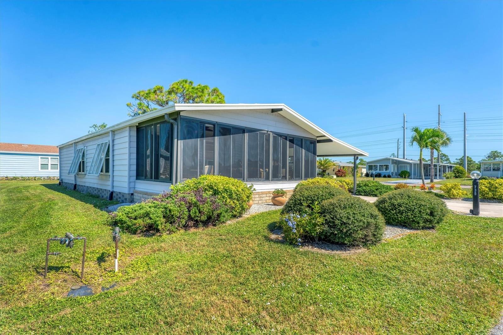 TANGERINE WOODS - Residential