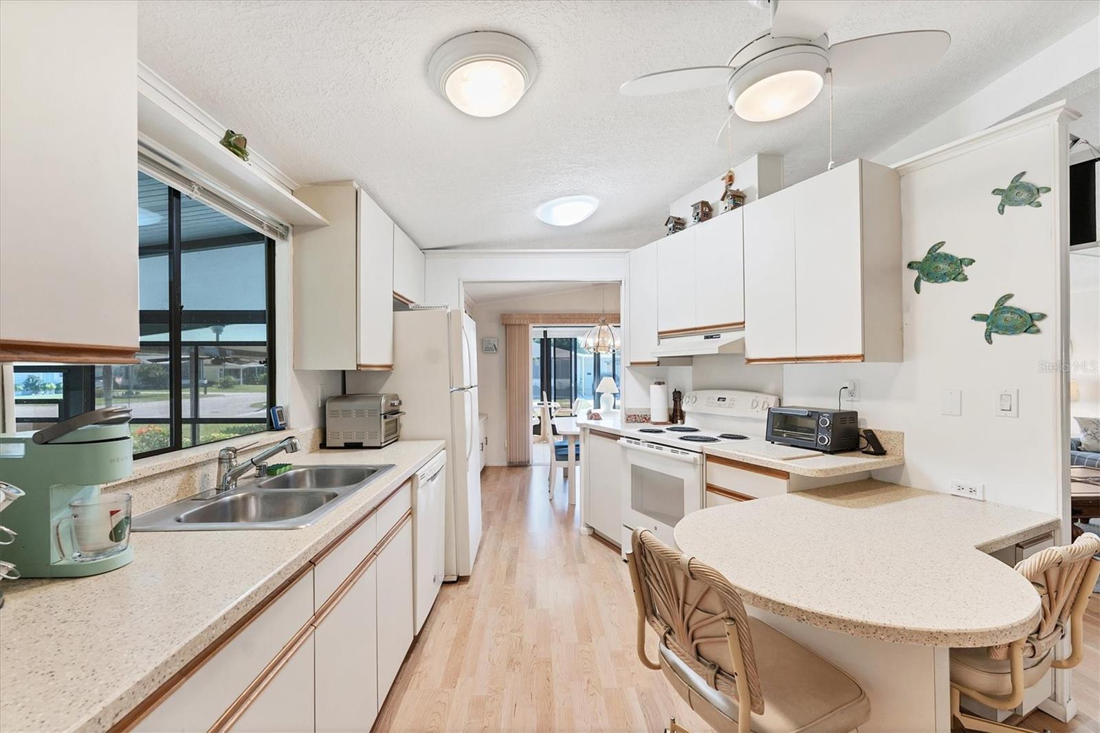 TANGERINE WOODS - Residential