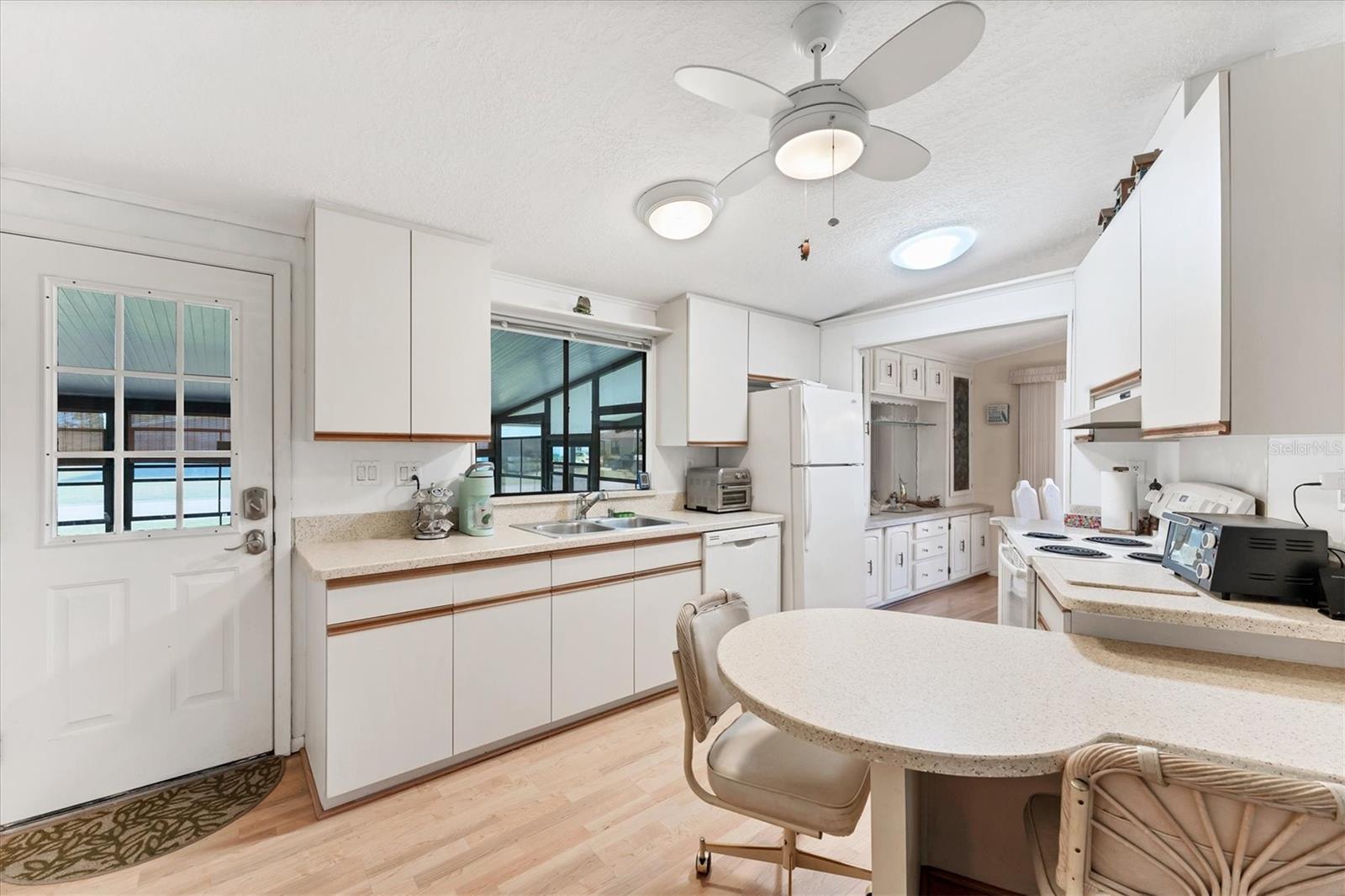 TANGERINE WOODS - Residential