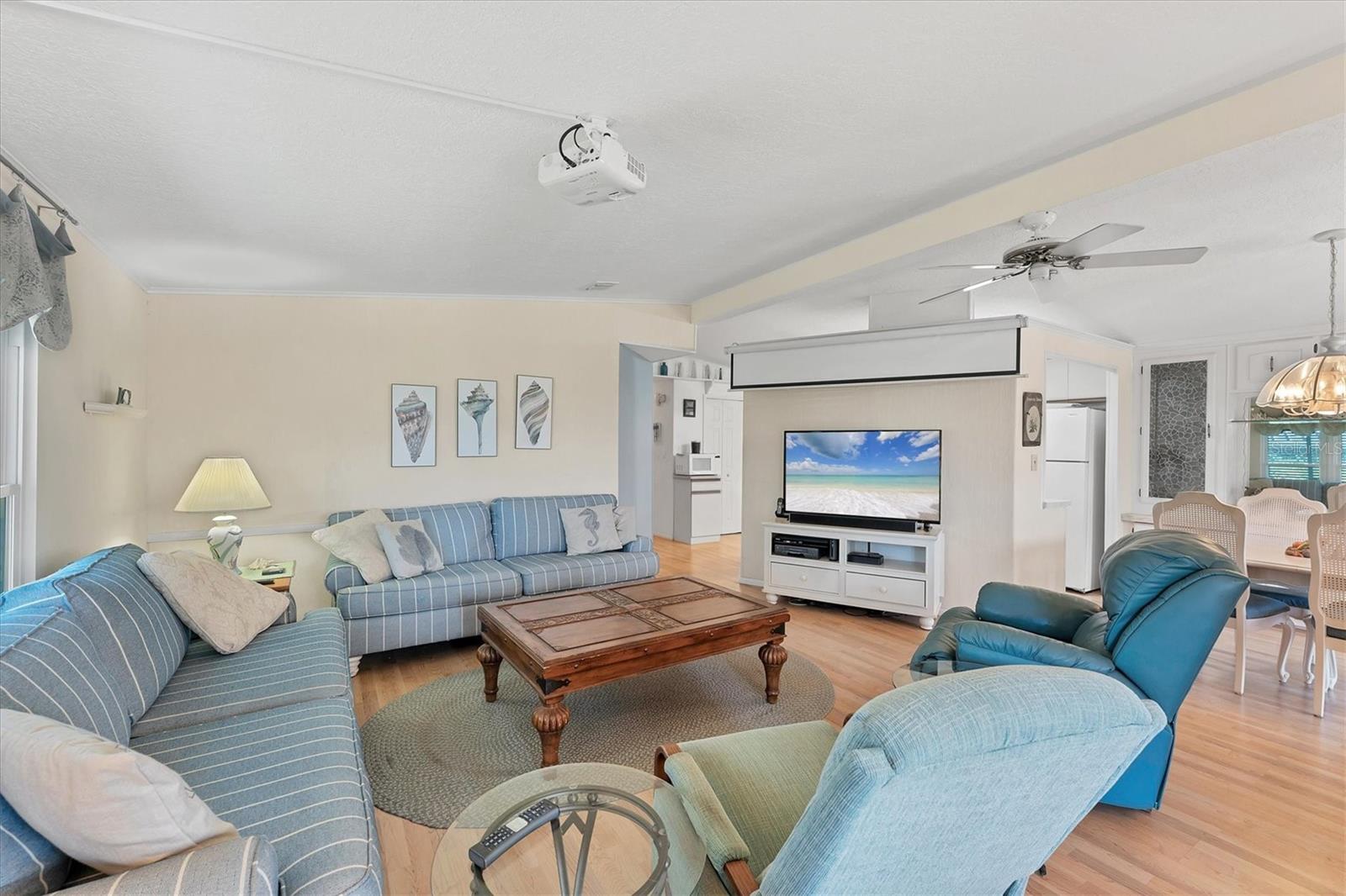 TANGERINE WOODS - Residential