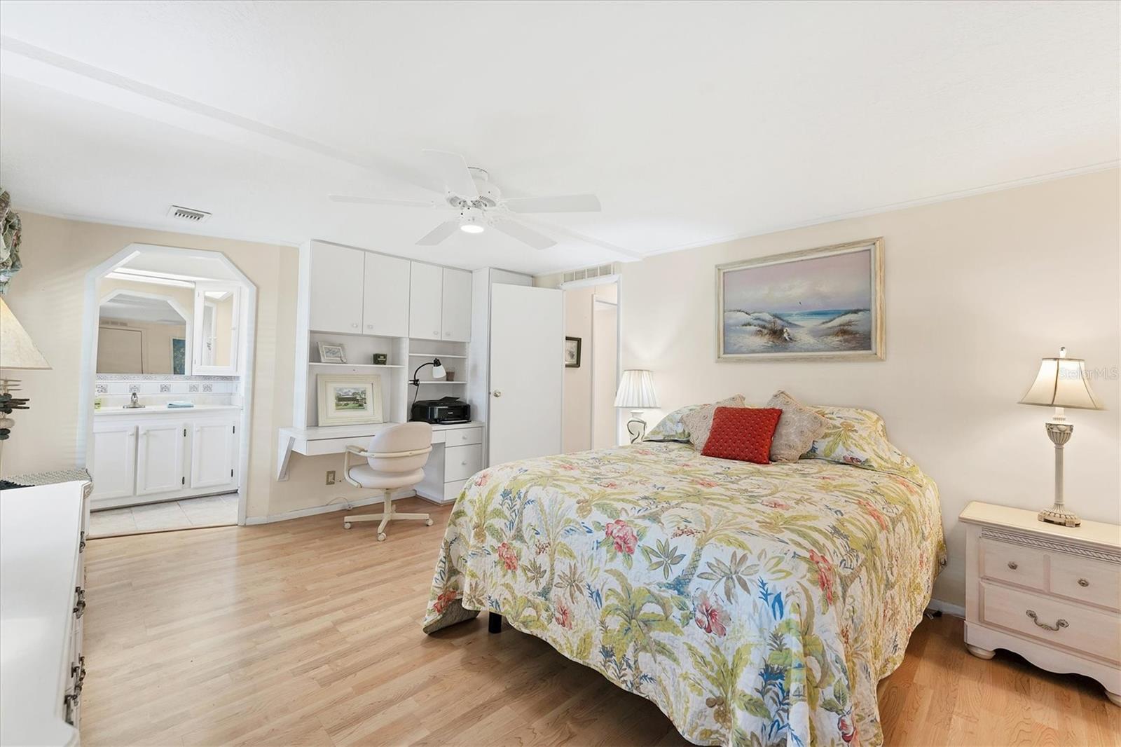 TANGERINE WOODS - Residential