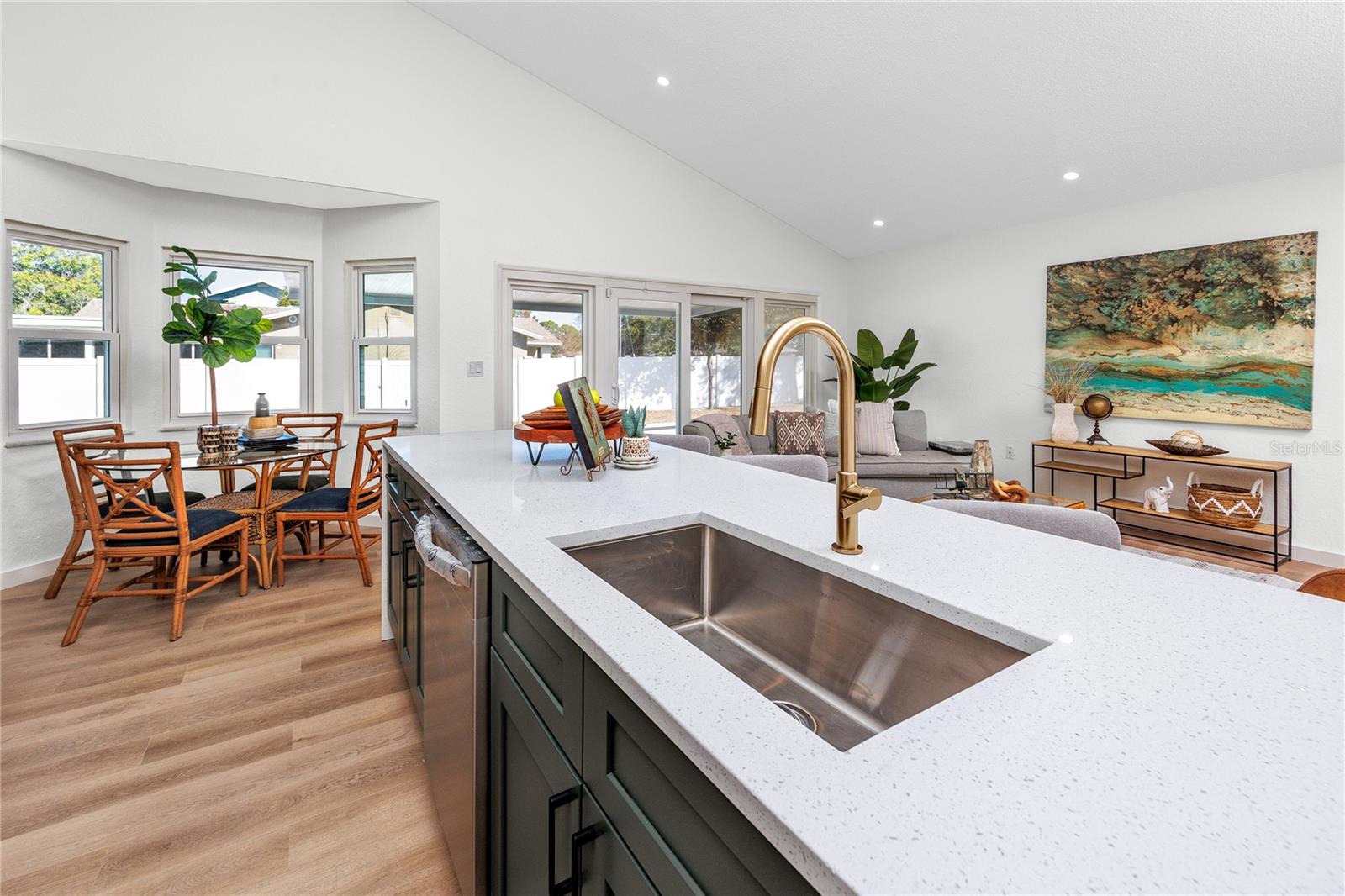 LAKEWOOD SHORES SUB - Residential