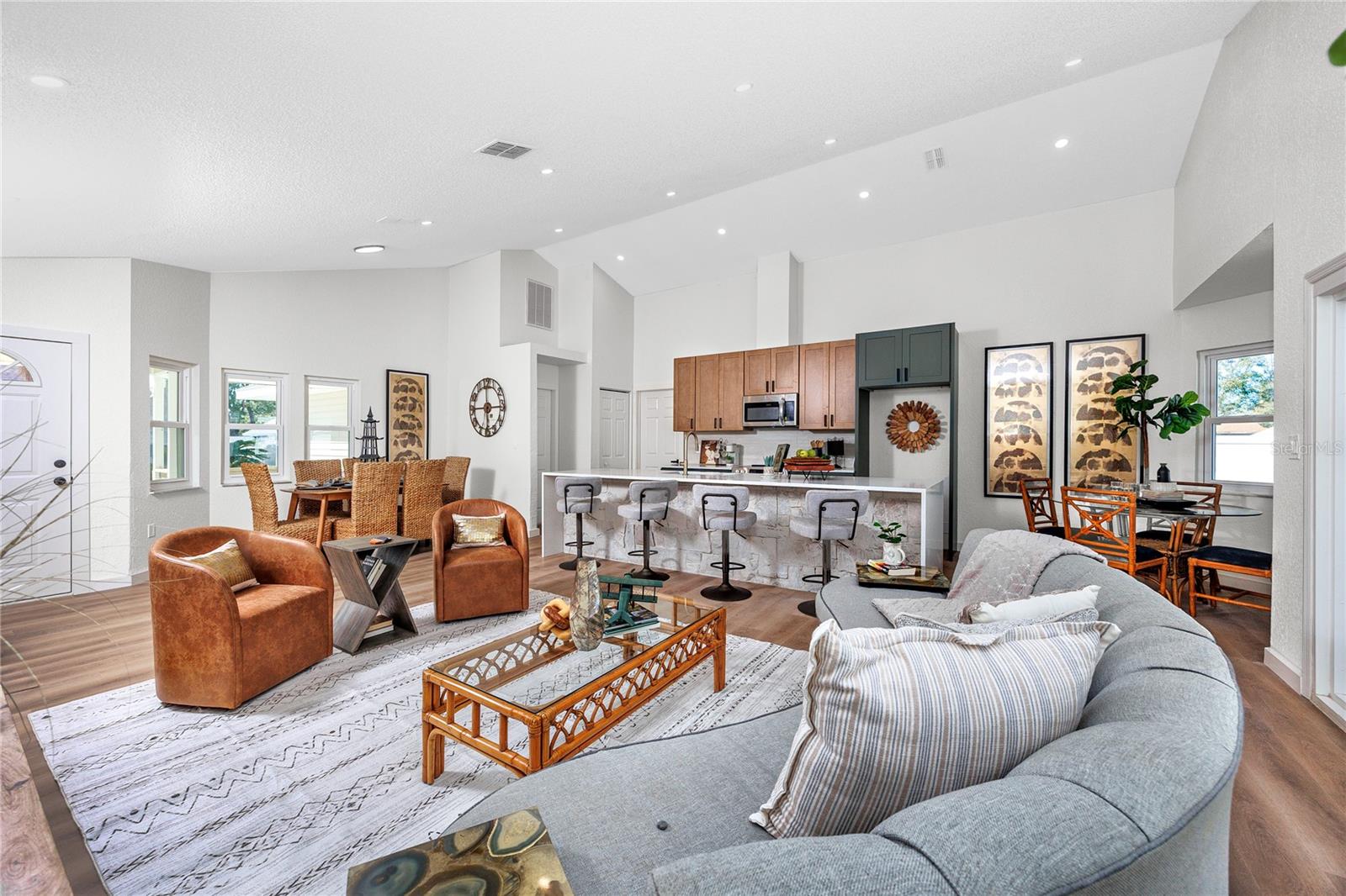 LAKEWOOD SHORES SUB - Residential