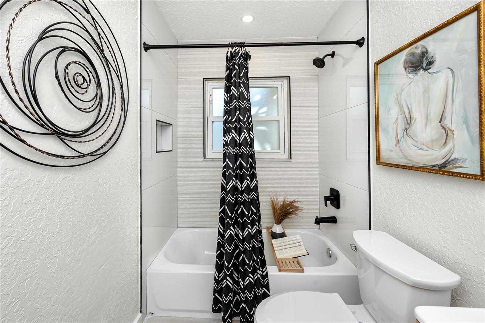 LAKEWOOD SHORES SUB - Residential