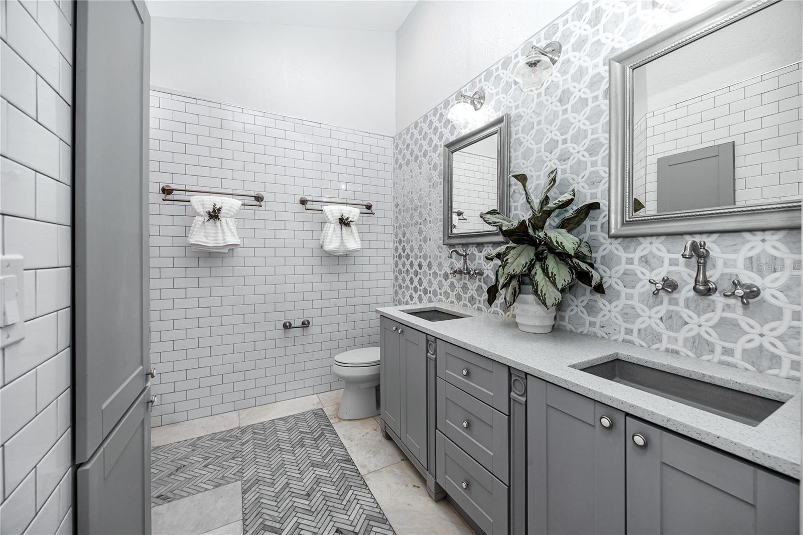 LAKEWOOD SHORES SUB - Residential