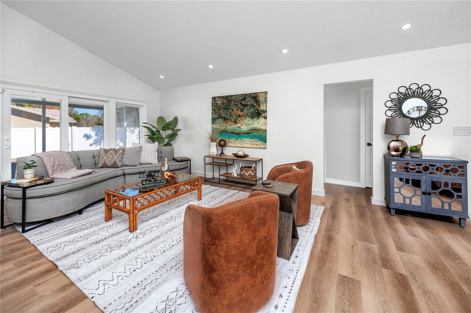 LAKEWOOD SHORES SUB - Residential