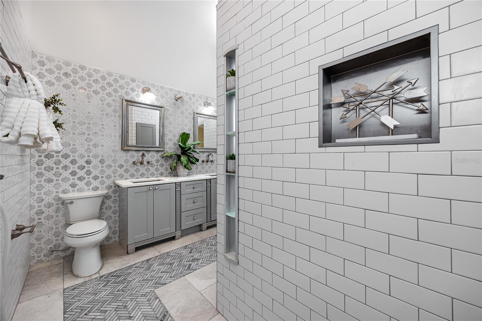 LAKEWOOD SHORES SUB - Residential