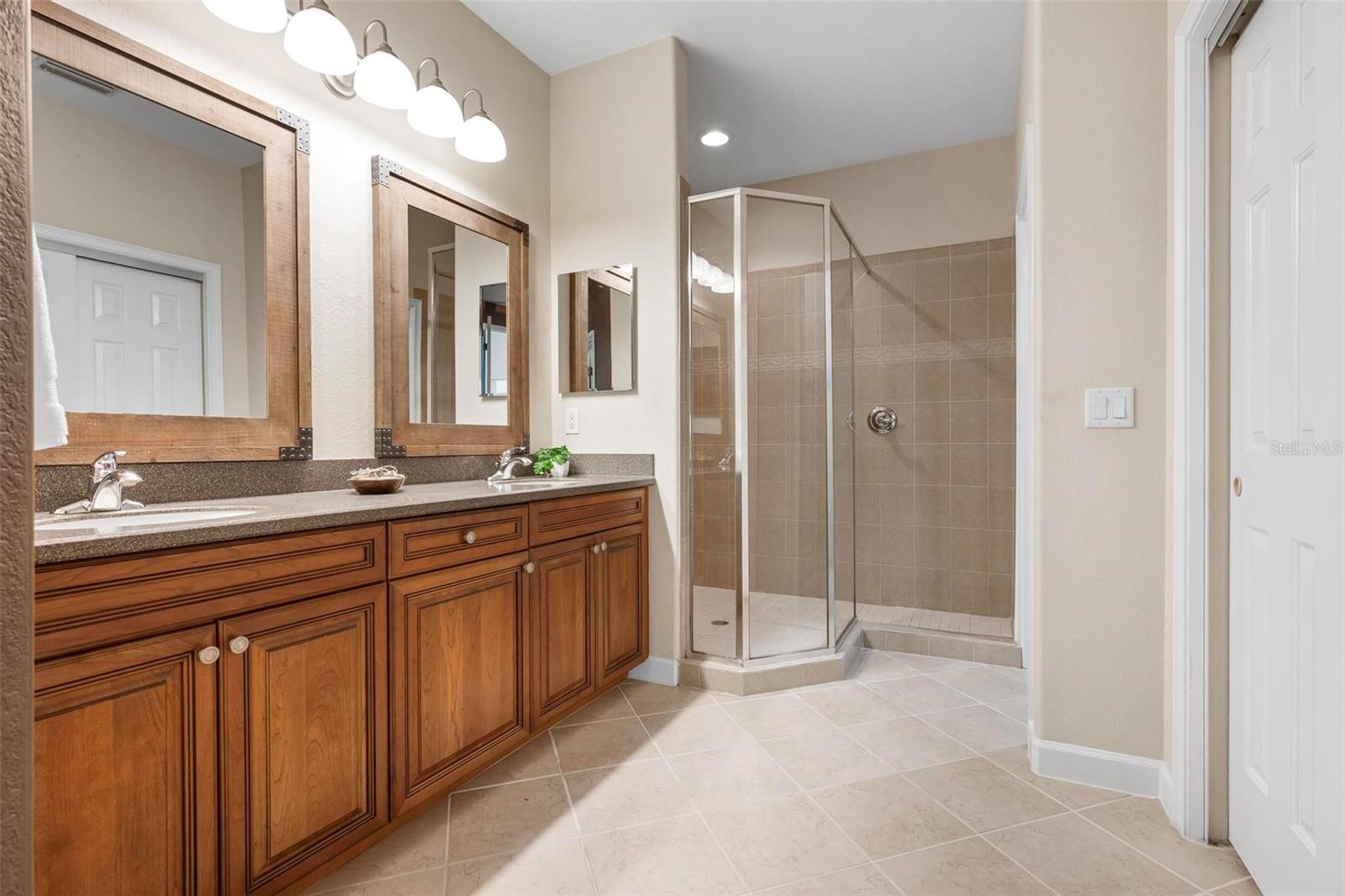 VENETIAN GOLF & RIVER CLUB - Residential