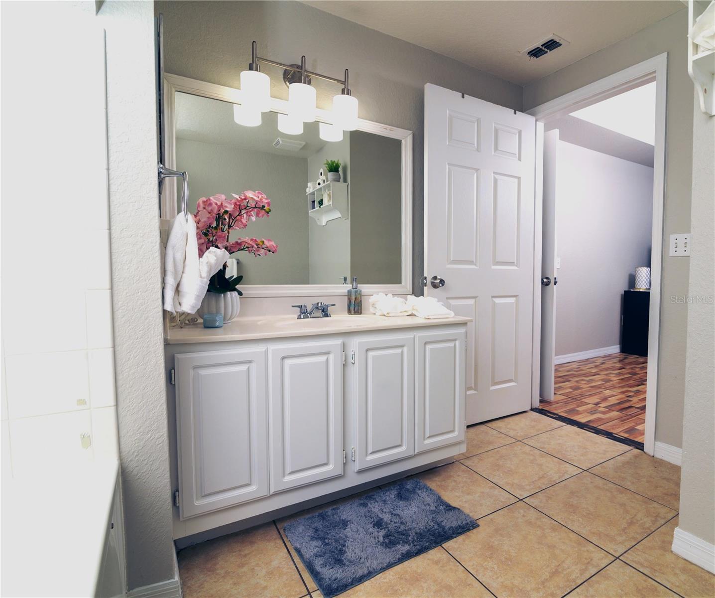 VENETIAN BAY VILLAGE PH 01 - Residential Lease