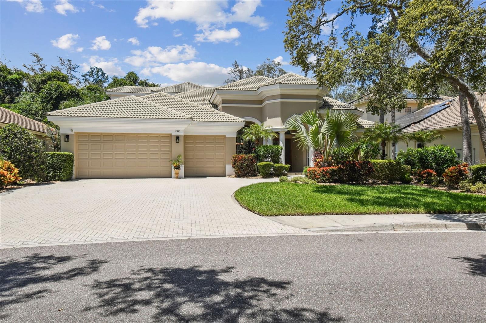 2935 GREY OAKS BOULEVARD