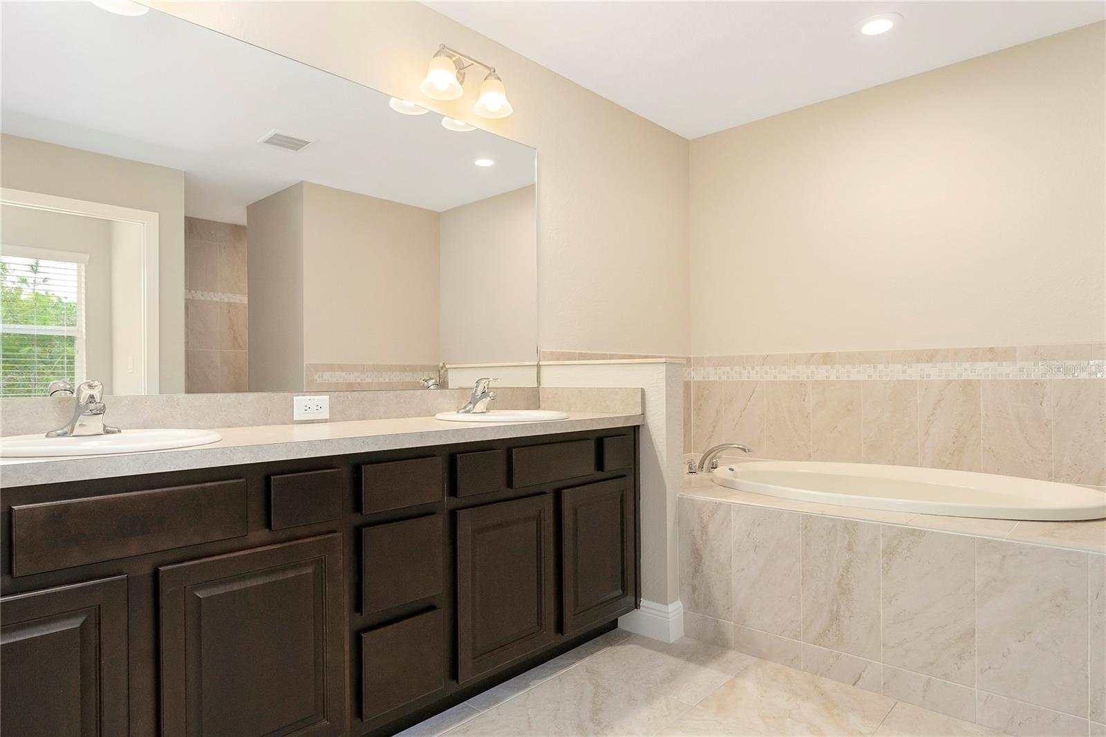 PINE RIDGE UNIT 03 - Residential