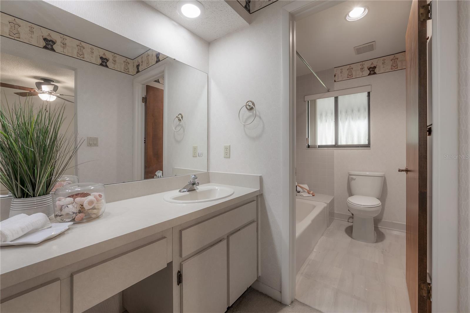 MONACO GARDENS UNIT ONE - Residential