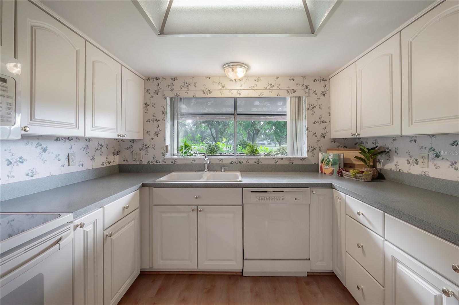 MONACO GARDENS UNIT ONE - Residential