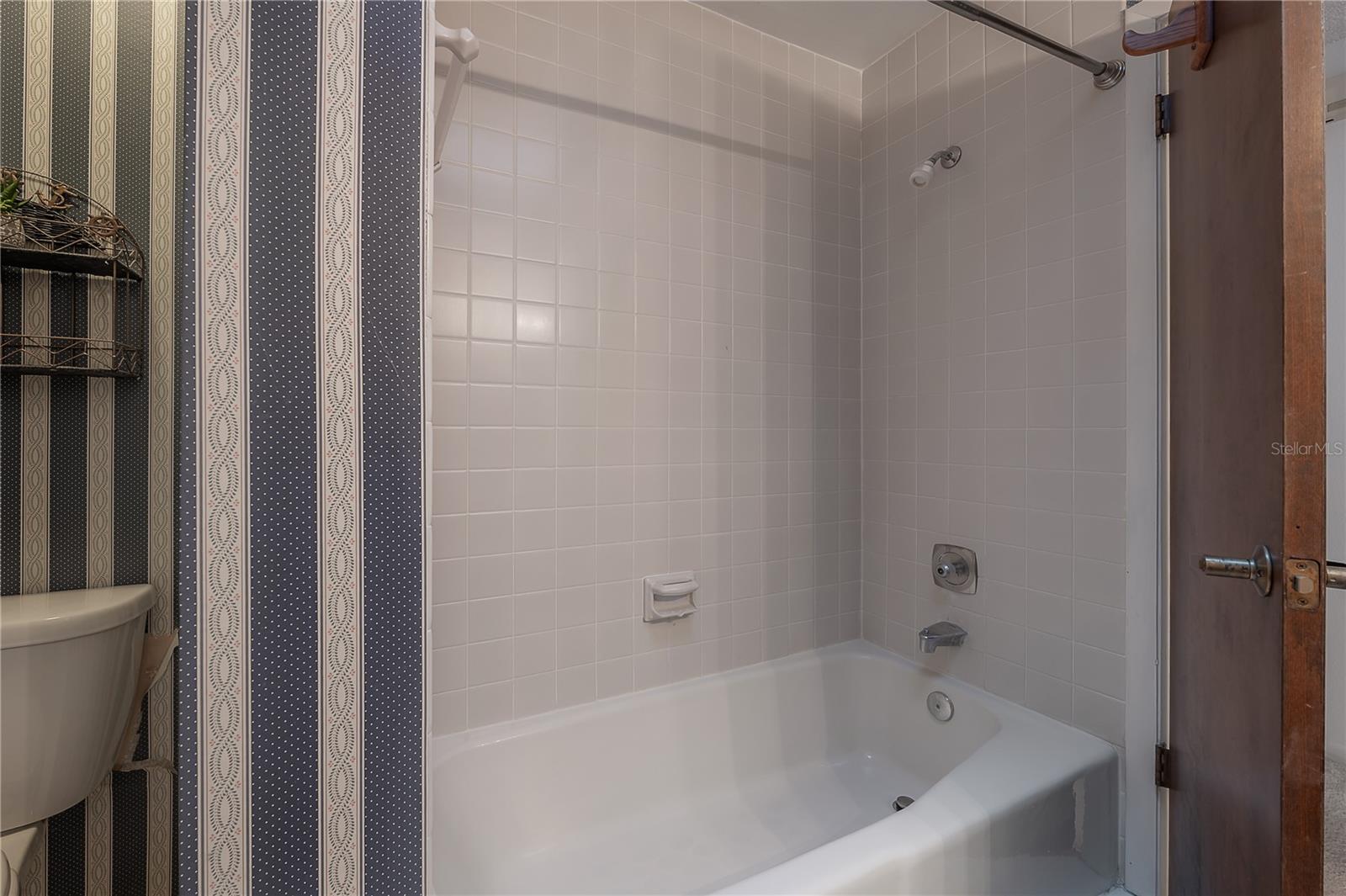 MONACO GARDENS UNIT ONE - Residential