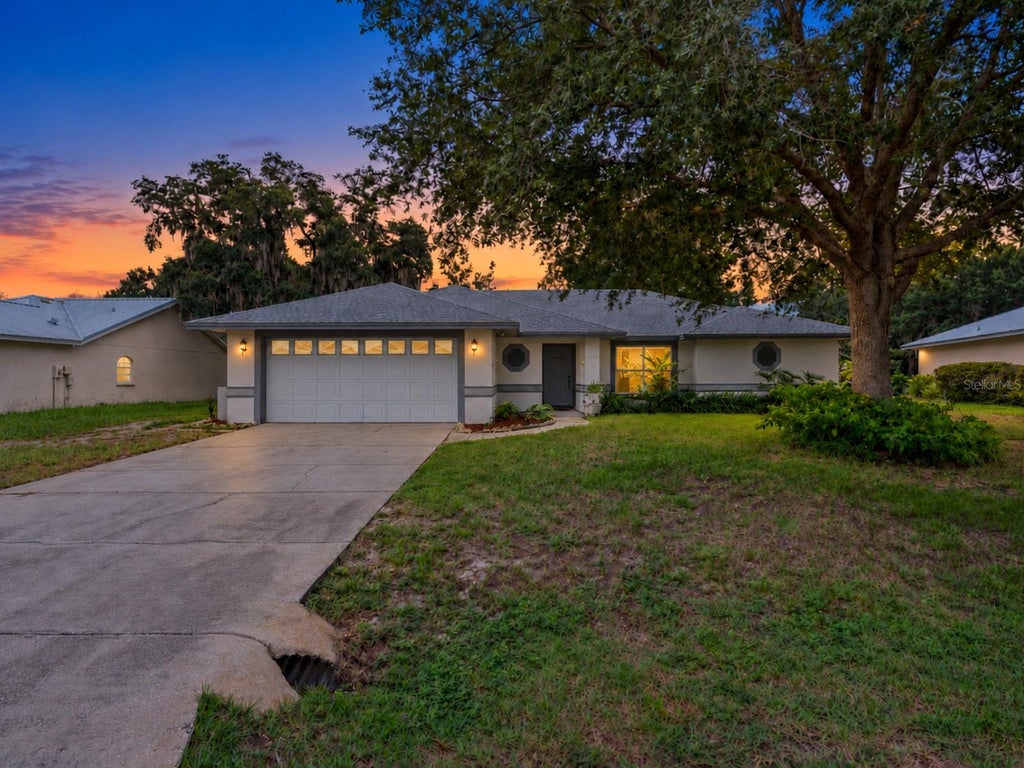 Photo of 1660 Gamewell Trail, Lakeland, FL 33809 (MLS # L4964212)