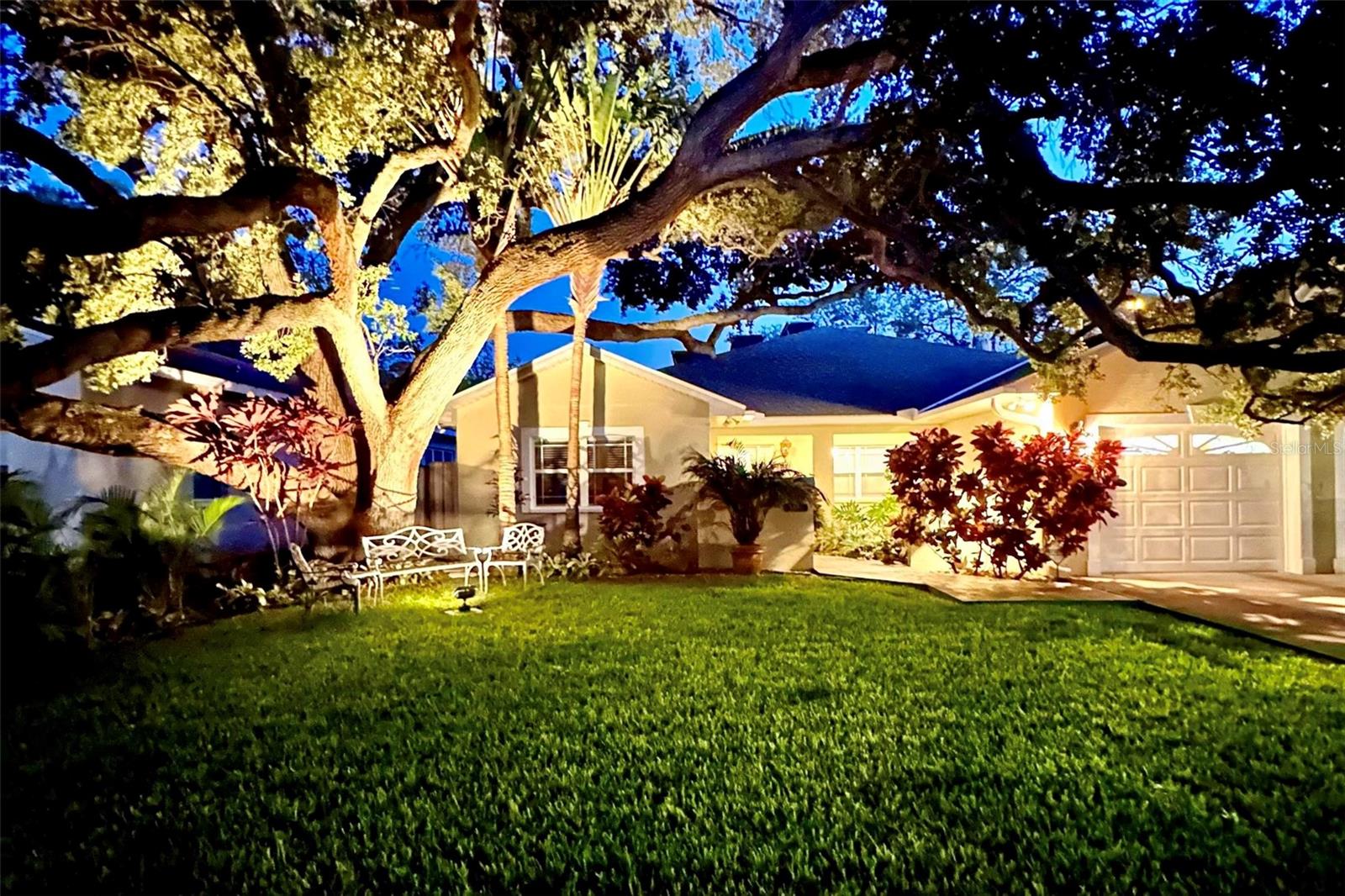 FLORAL VILLA PARK - Residential