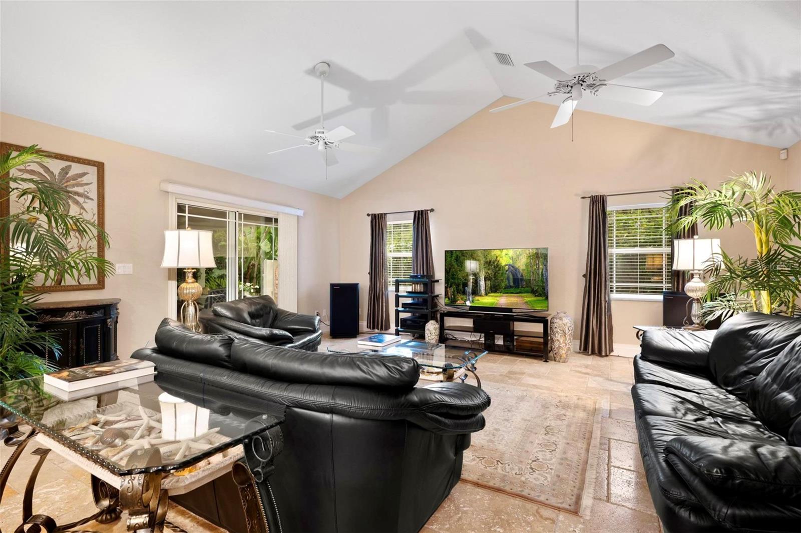 FLORAL VILLA PARK - Residential