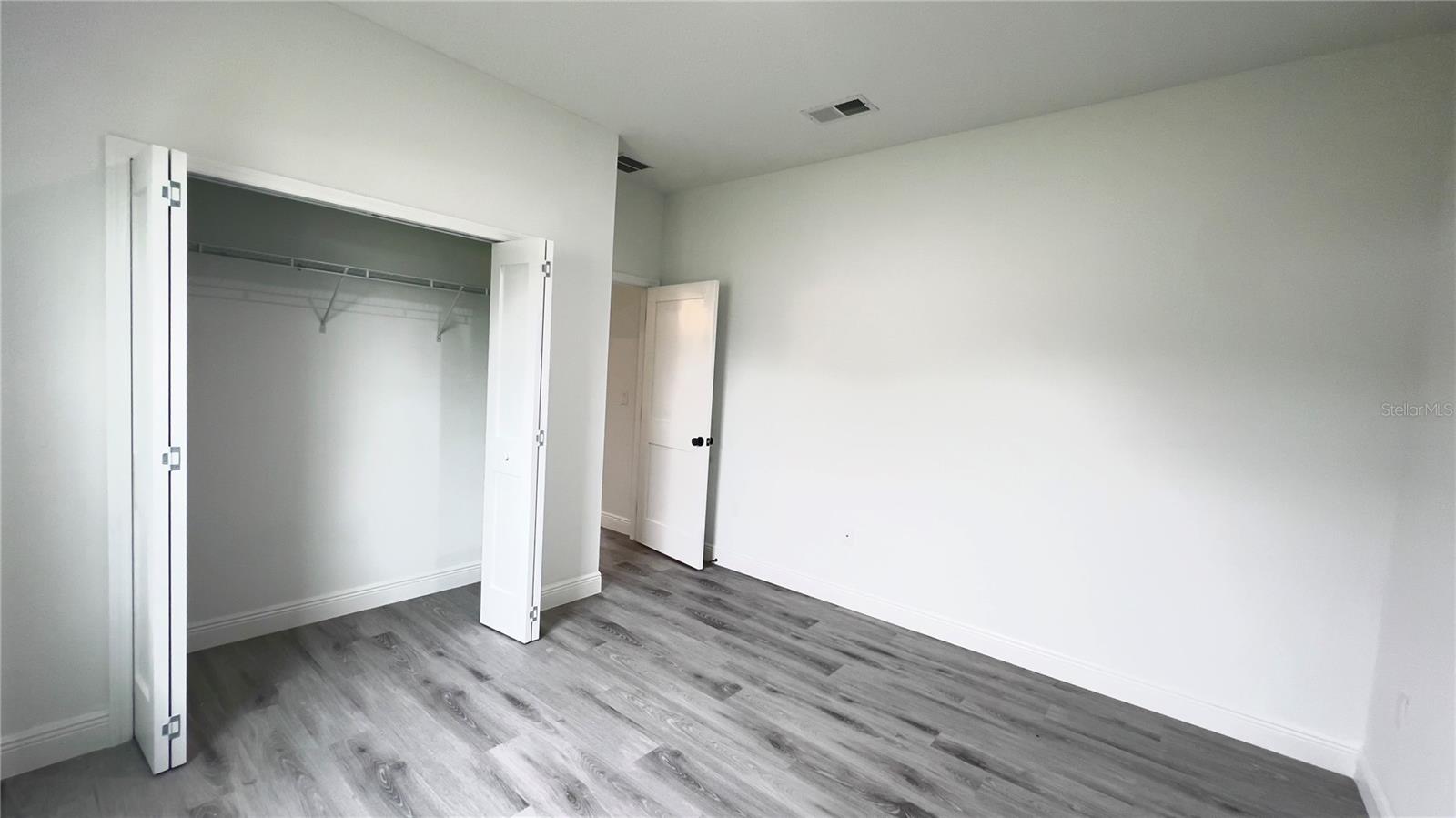 MARION OAKS UN 04 - Residential Lease