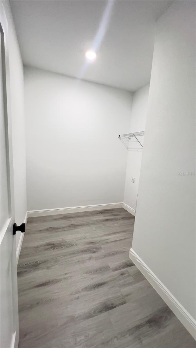 MARION OAKS UN 04 - Residential Lease