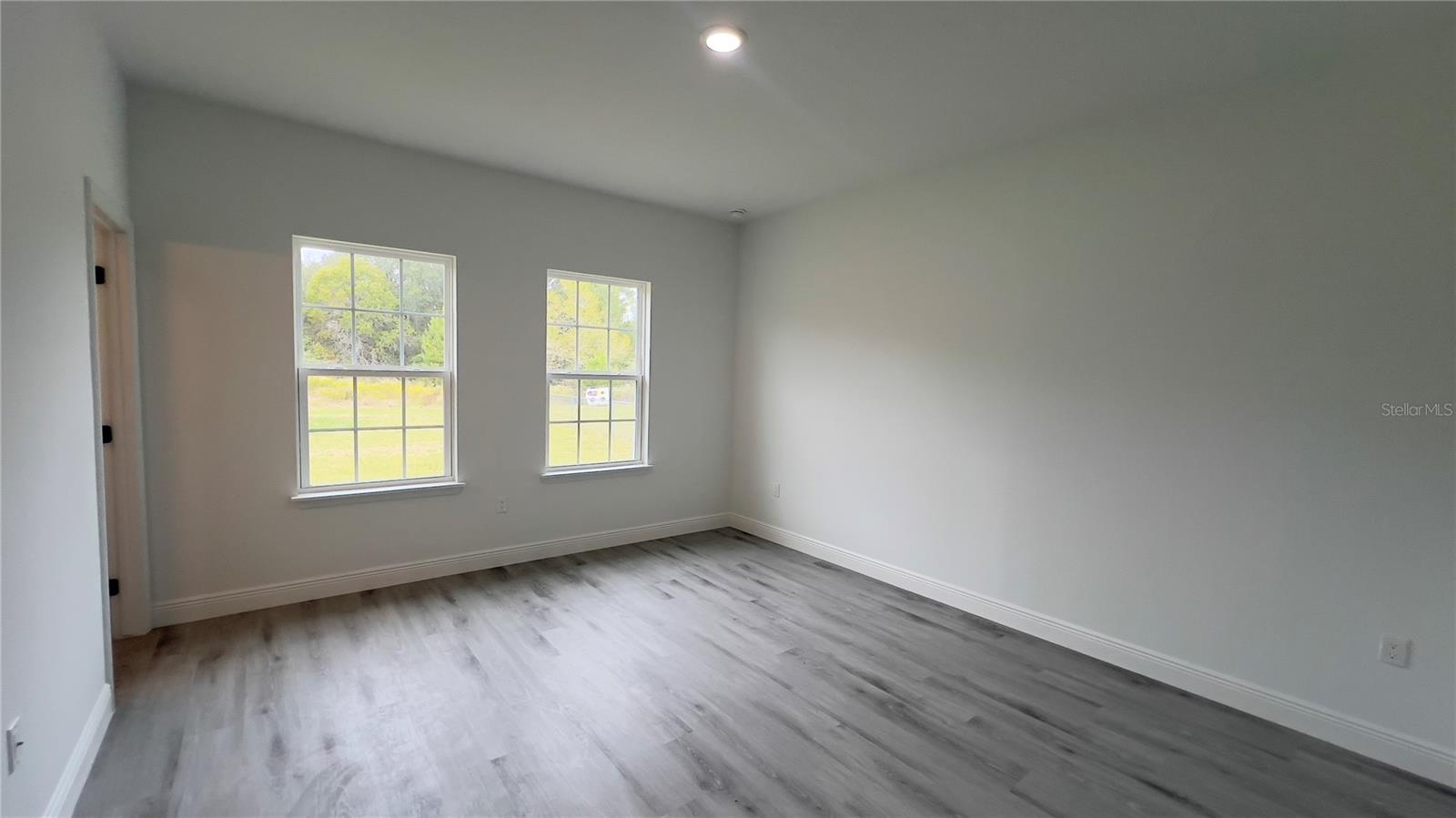 MARION OAKS UN 04 - Residential Lease