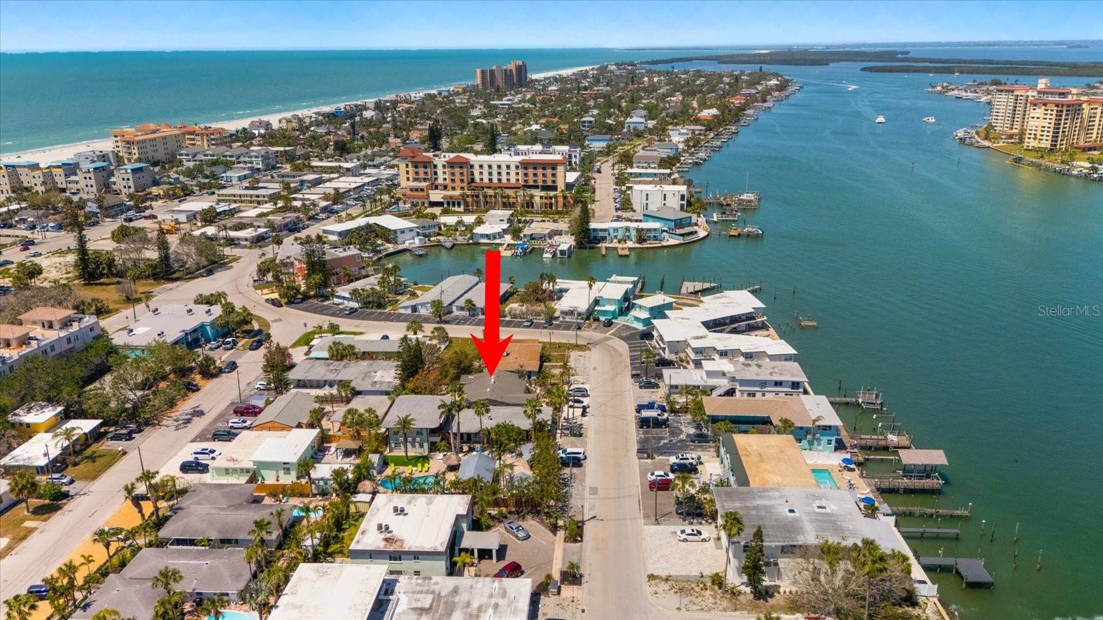 608 BAY ESPLANADE