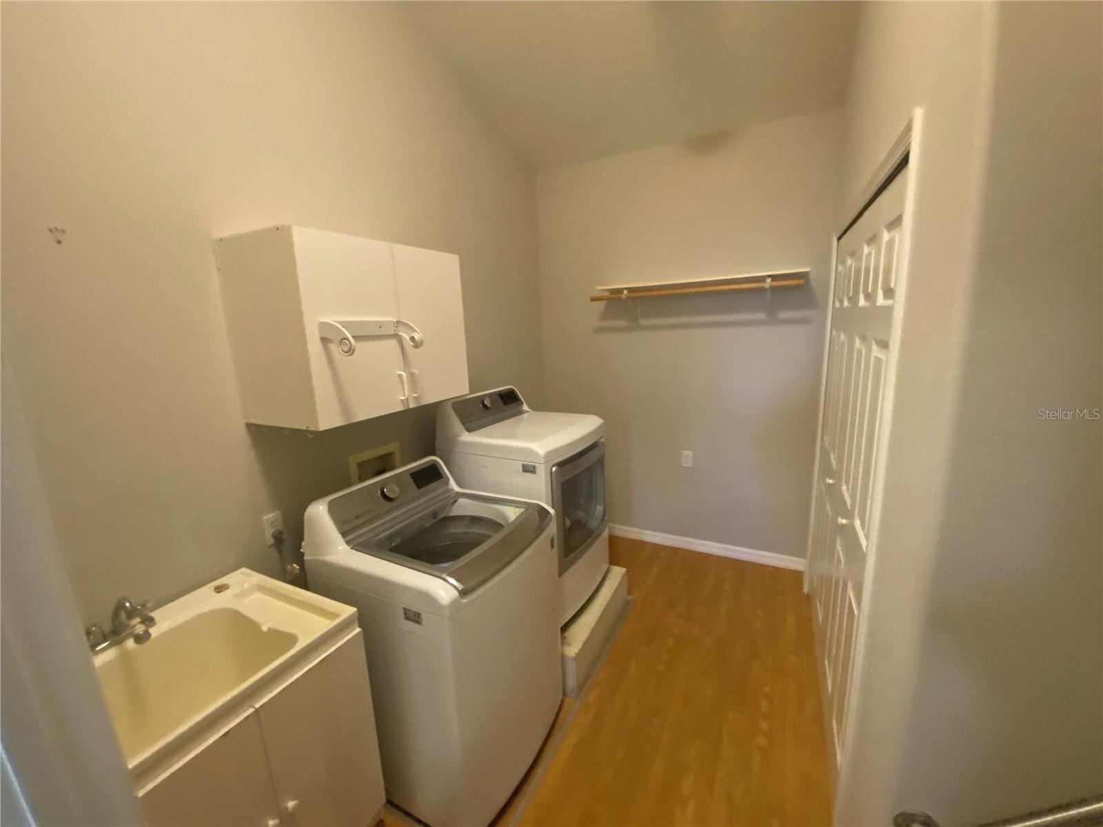 LEGACY LEESBURG - Residential Lease