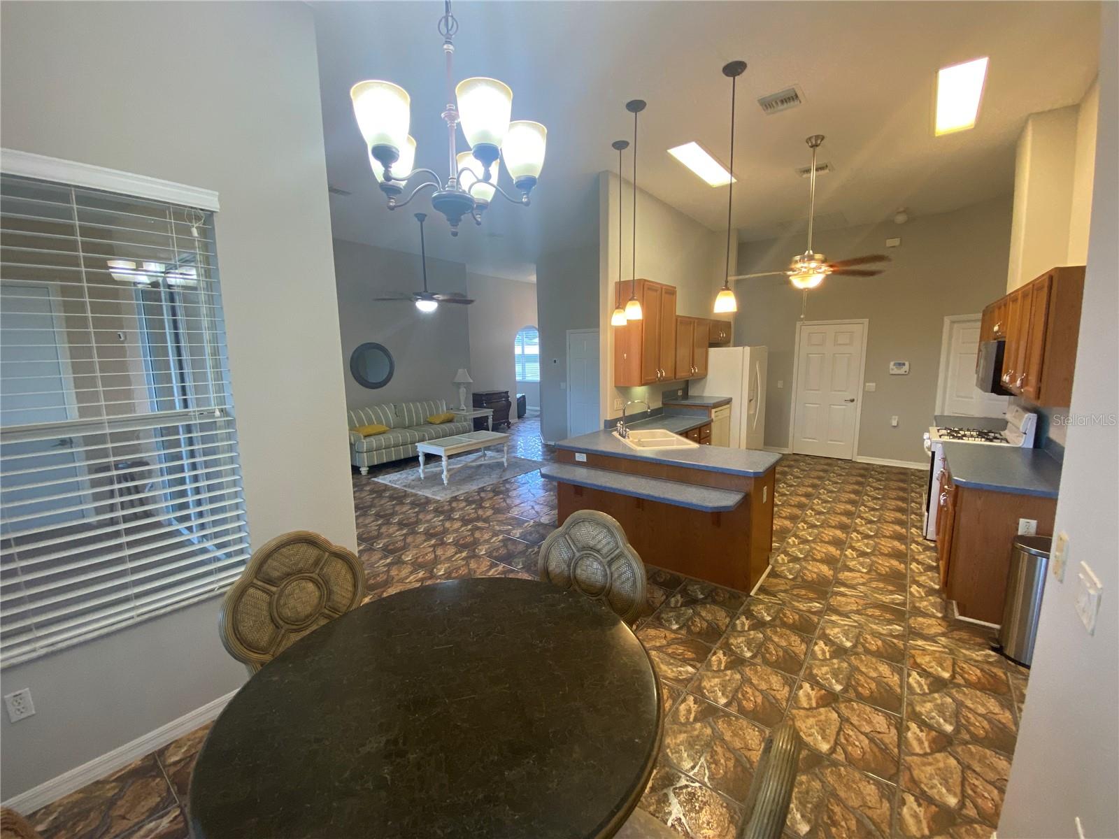 LEGACY LEESBURG - Residential Lease