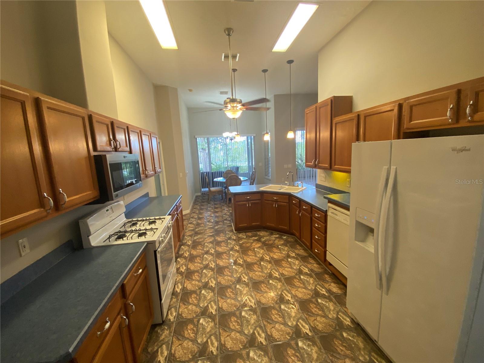 LEGACY LEESBURG - Residential Lease