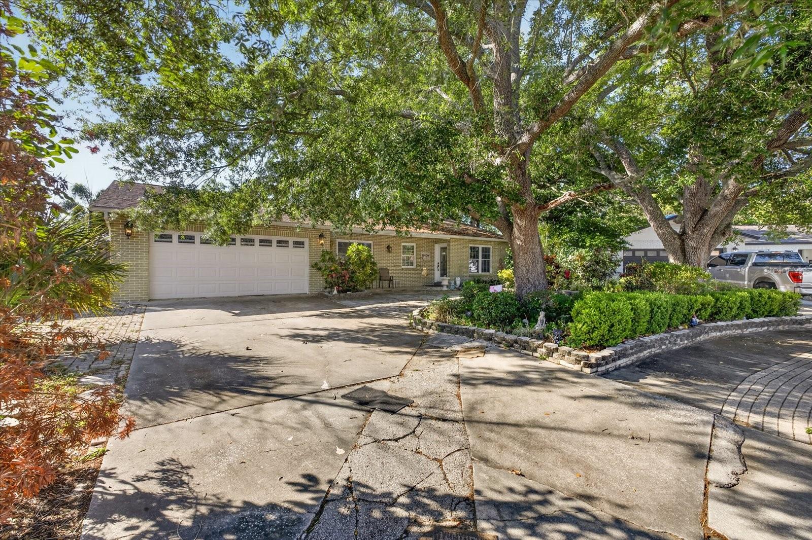 BAY CREST PARK UNIT 15 - Residential