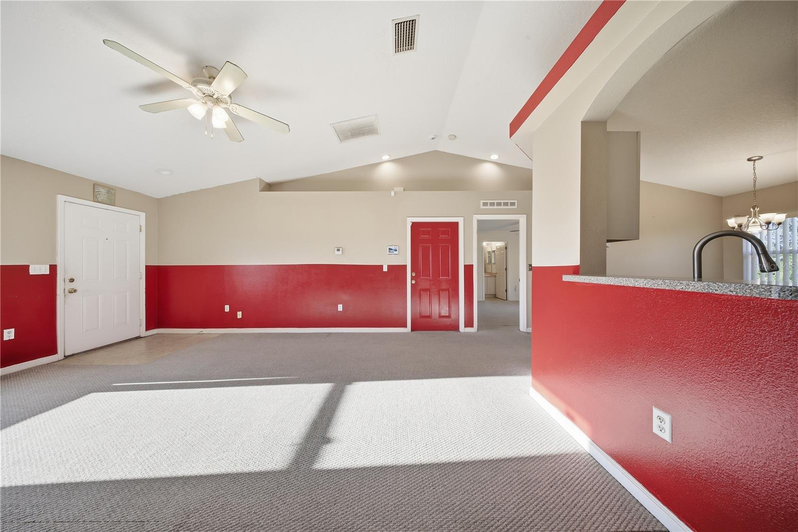 839 HOLLYWOOD STREET