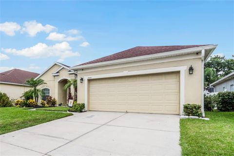 Single Family Residence in ORLANDO FL 17843 GOLDEN LEAF LANE 3.jpg